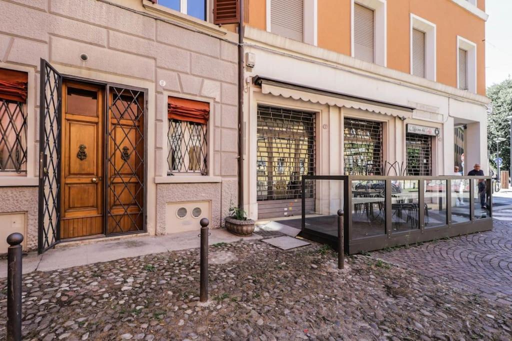 Ground Floor Luxe Historic Studio City Centre Apartment Bologna Ngoại thất bức ảnh